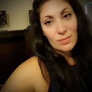 Meet your Posher, Shea